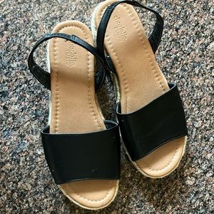 Charlotte Russe platform sandals size 10, 2” platform in good condition